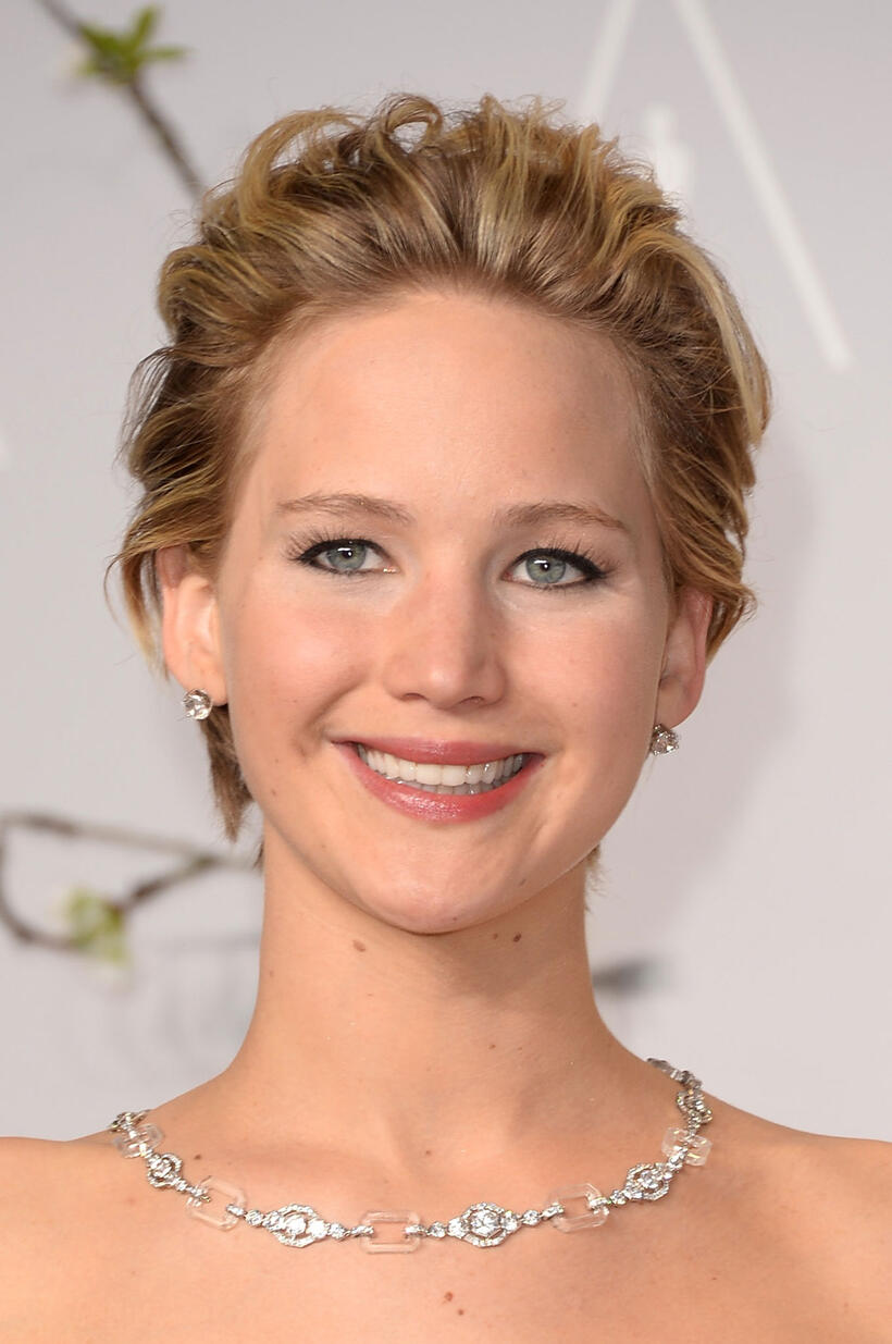 Jennifer Lawrence at the 2014 Academy Awards 