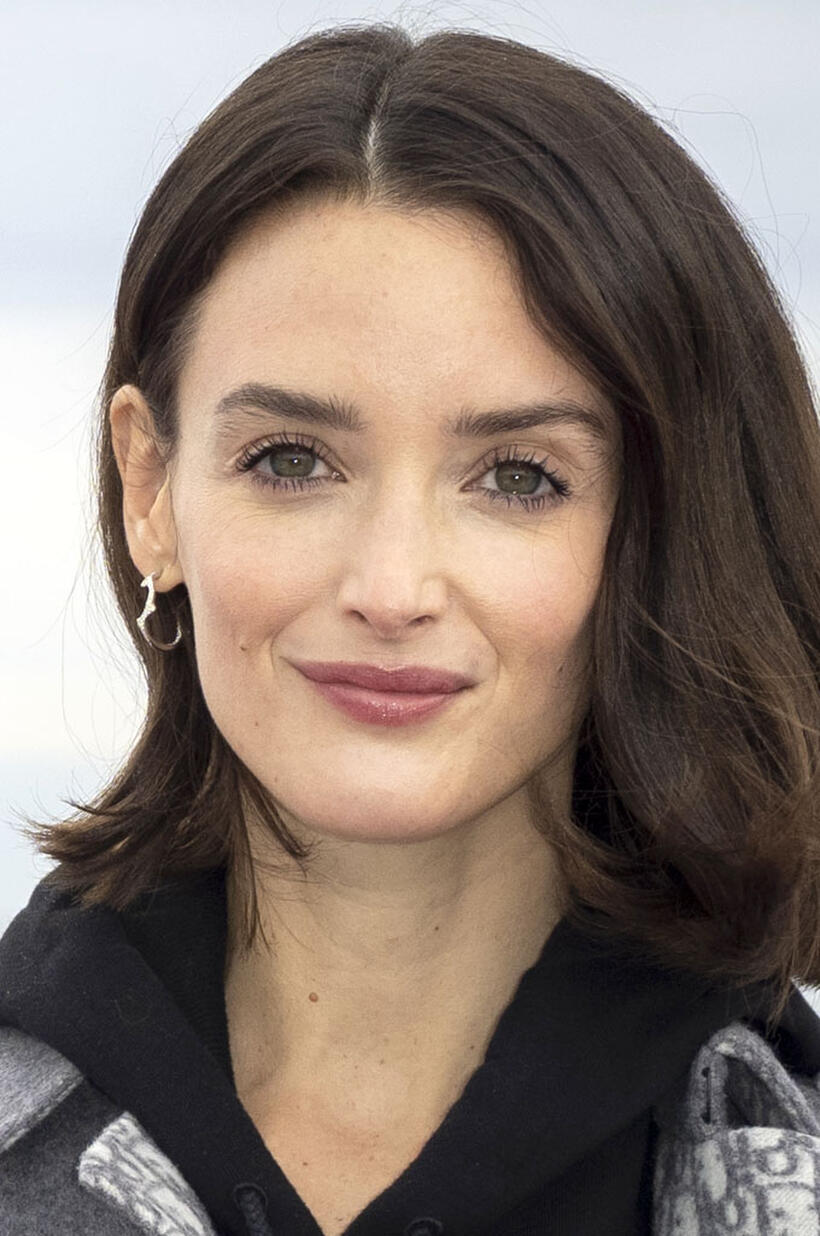 Charlotte Le Bon at the "Cheyenne Et Lola" photocall during the 3rd Canneseries in Cannes, France.