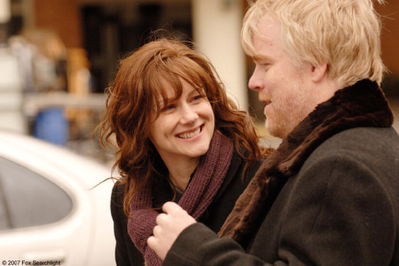 Laura Linney and Philip Seymour Hoffman in "The Savages."