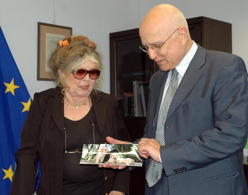 Brigitte Bardot and Stavros Dimas at the EU headquarters.
