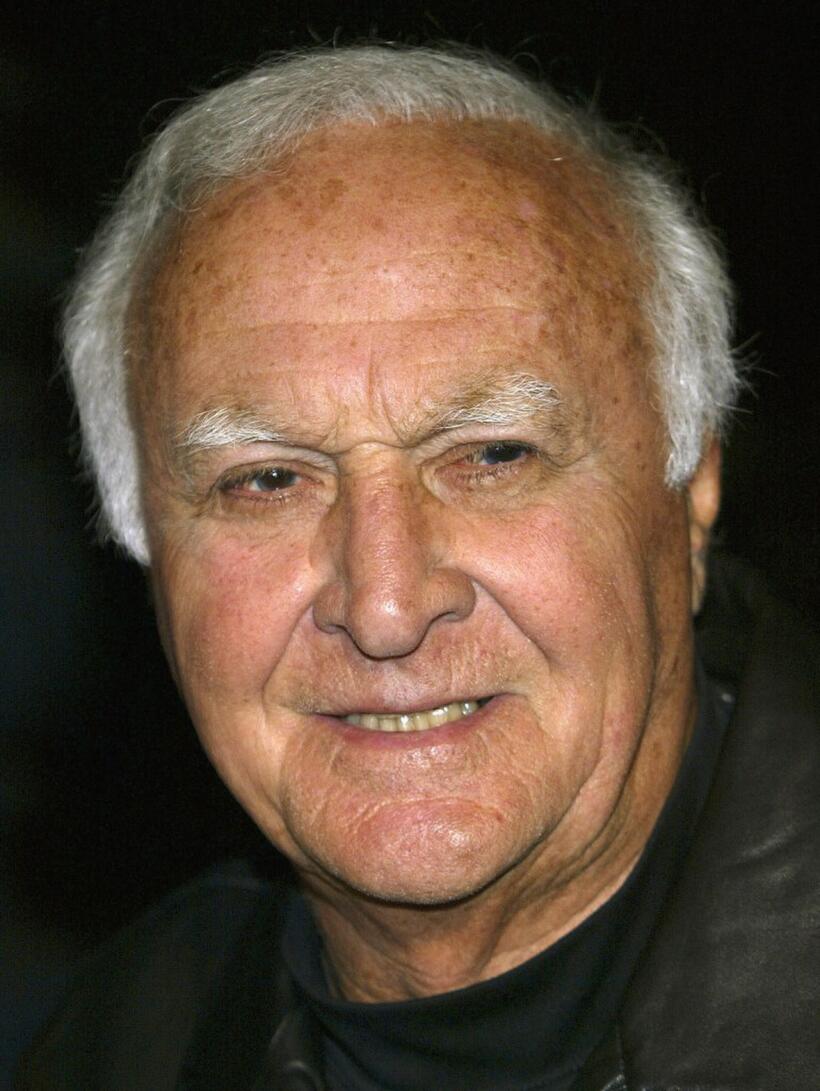 Robert Loggia at the premier of "Finding Neverland".