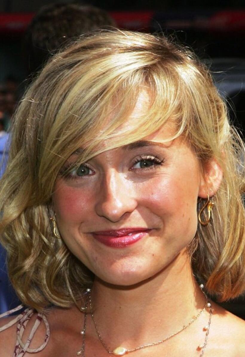 Allison Mack at the premiere of "Ant Bully."