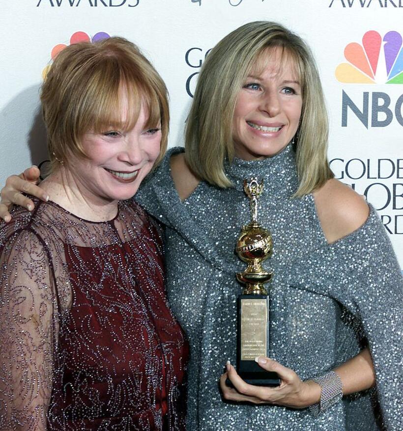 Shirley MacLaine and Barbra Streisand at the 57th Golden Globes.