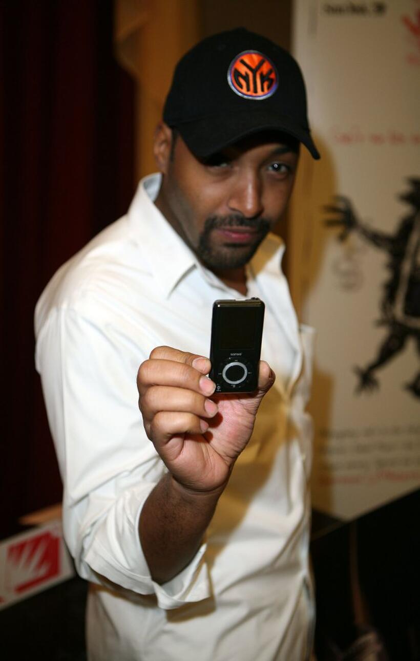 Jesse L. Martin at the Distinctive Assets gift lounge during the HBO Comedy Festival.