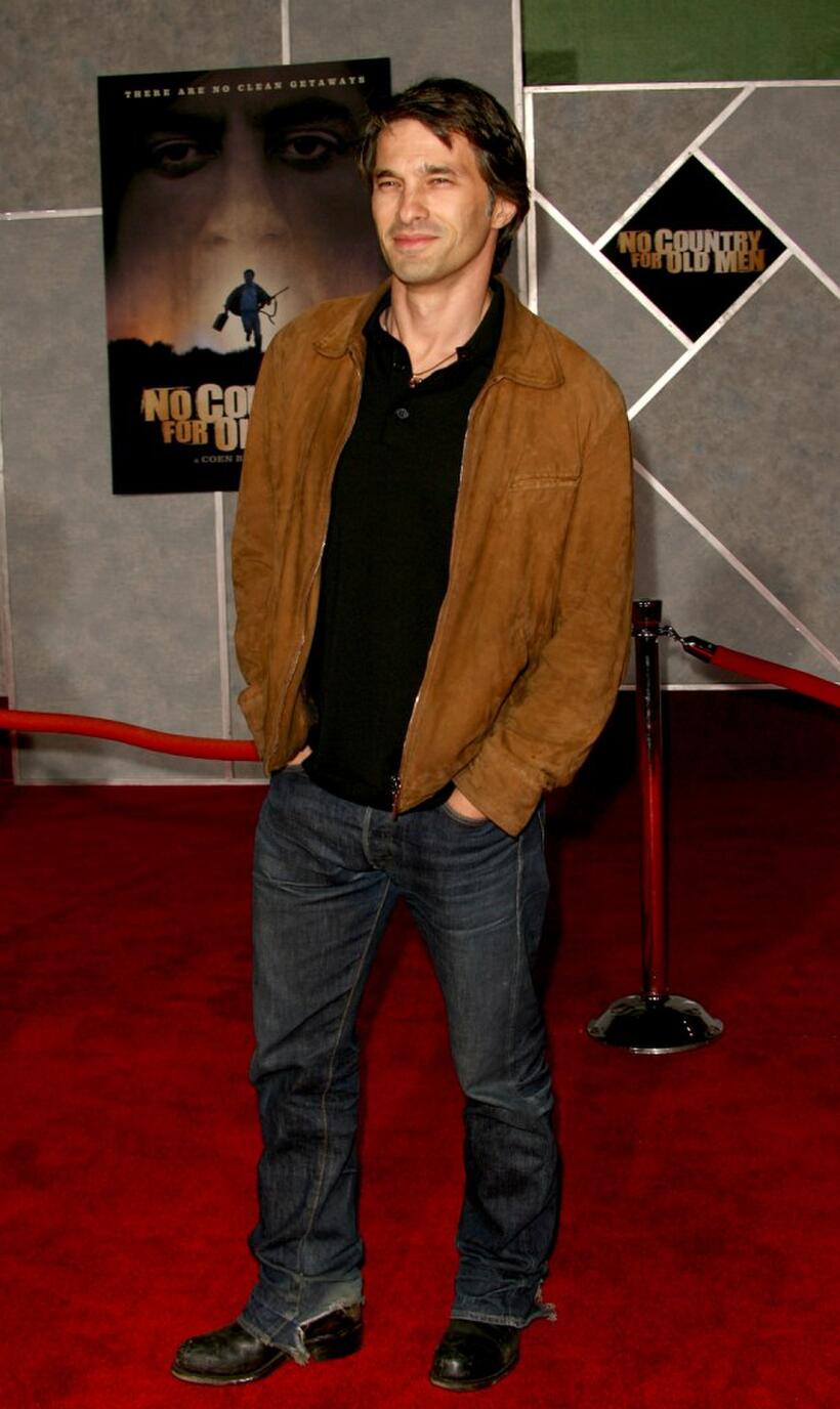 Olivier Martinez at the premiere of "No Country For Old Men."