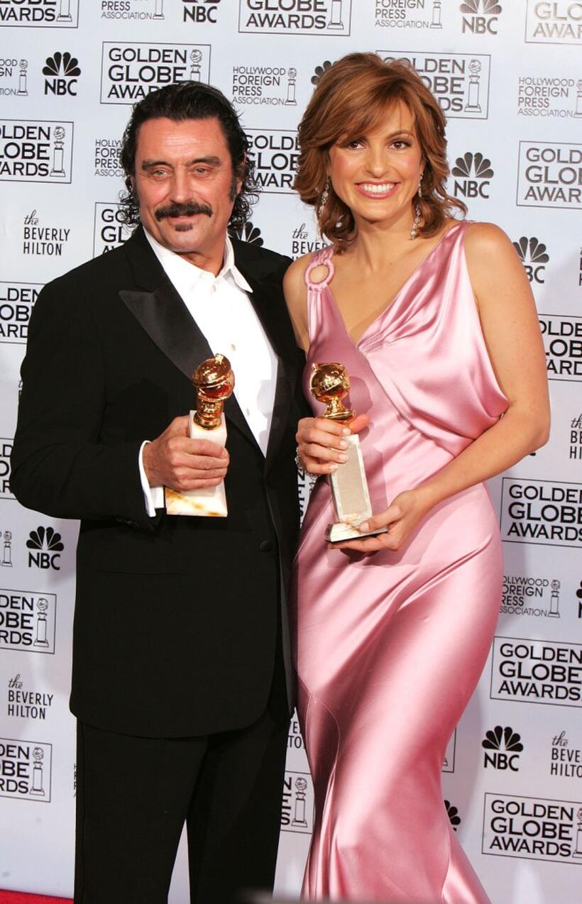Ian McShane and Mariska Hargitay at the 62nd Annual Golden Globe Awards.
