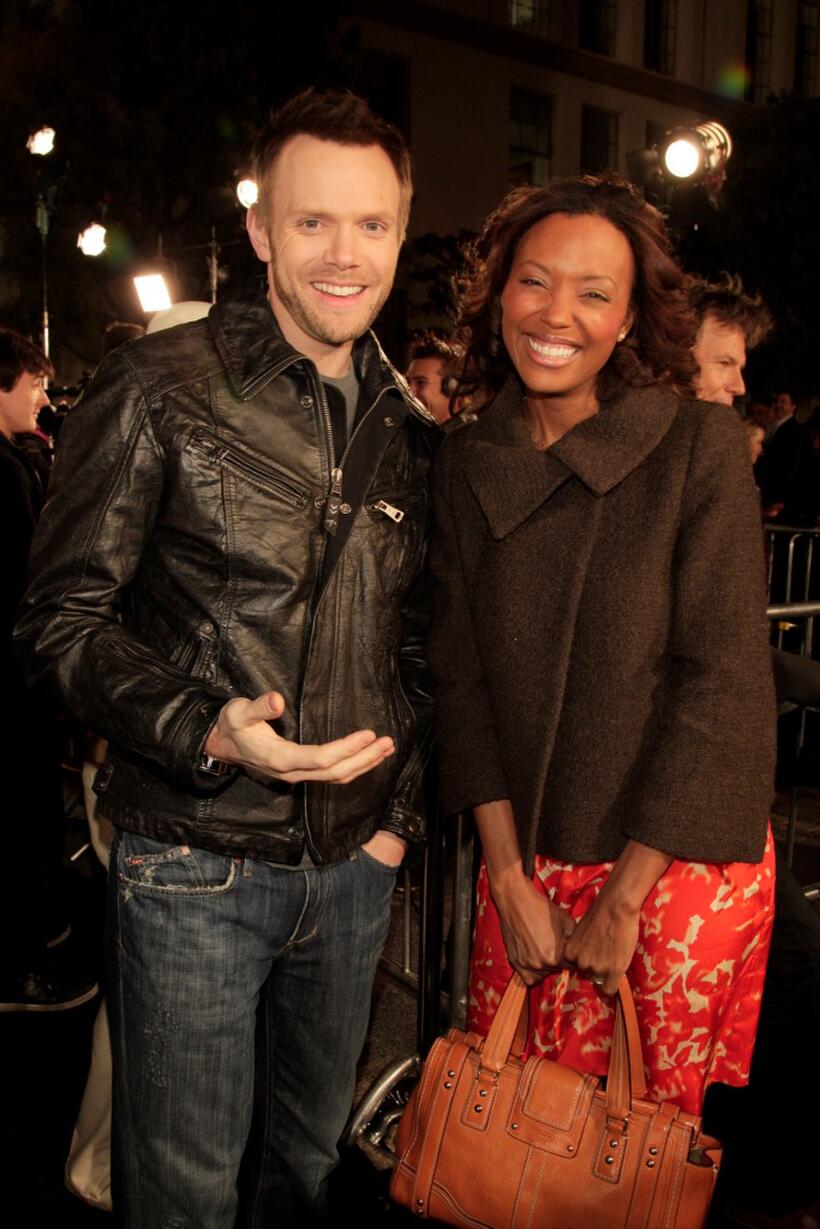 Joel McHale and Aisha Tyler at the premiere of "Cloverfield."
