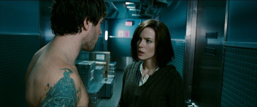 Alex O'Loughlin as Russell Haden and Kate Beckinsale as Carrie Stetko in "Whiteout."