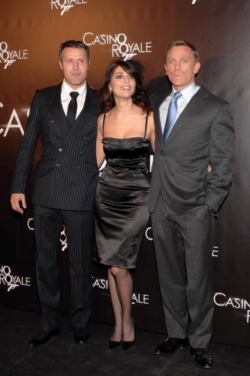 Mads Mikkelsen, Caterina Murino and Daniel Craig at the German premiere of "Casino Royale."