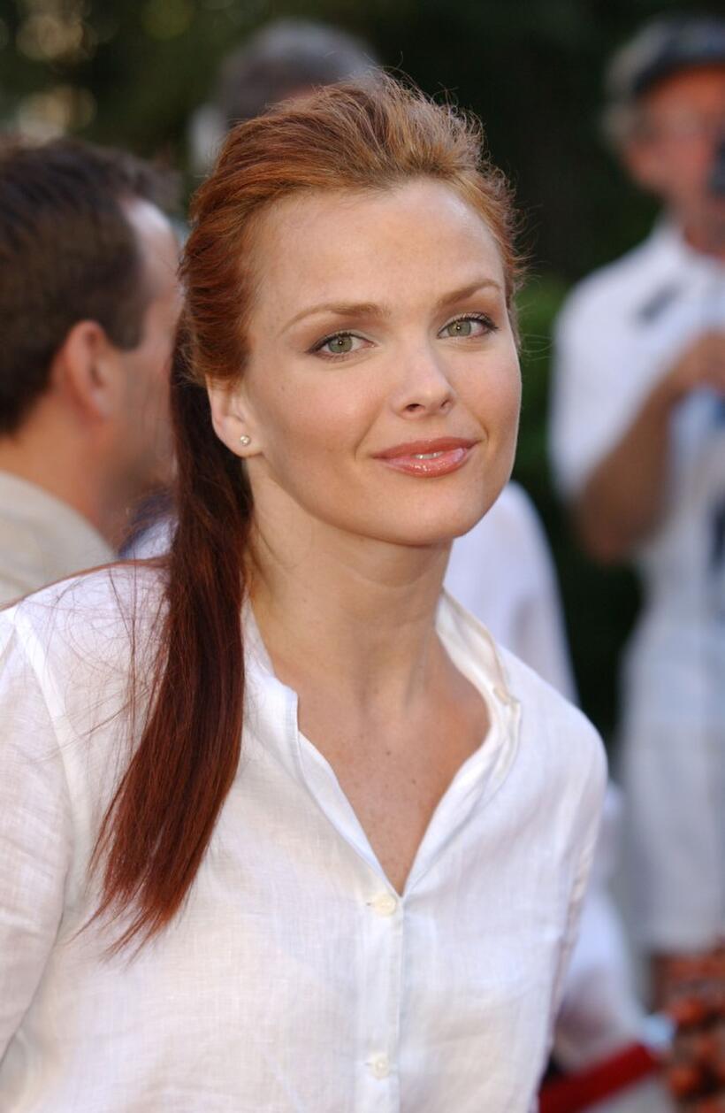 Dina Meyer at the premiere of "Blood Work."