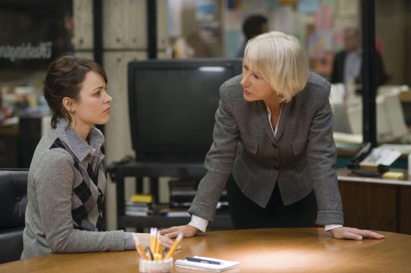 Rachel Mcadams as Della Frye and Helen Mirren as Cameron Lynne in "State of Play."
