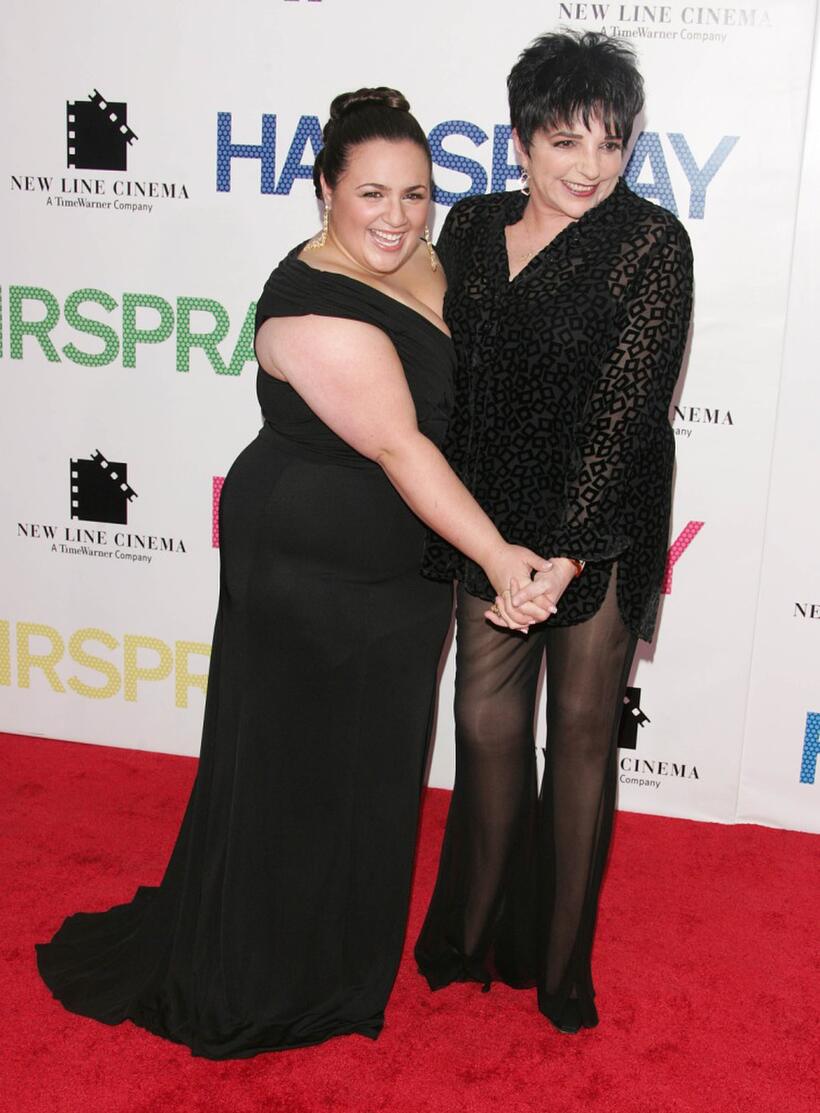 Liza Minnelli and Nikki Blonsky at the premiere of "Hairspray".