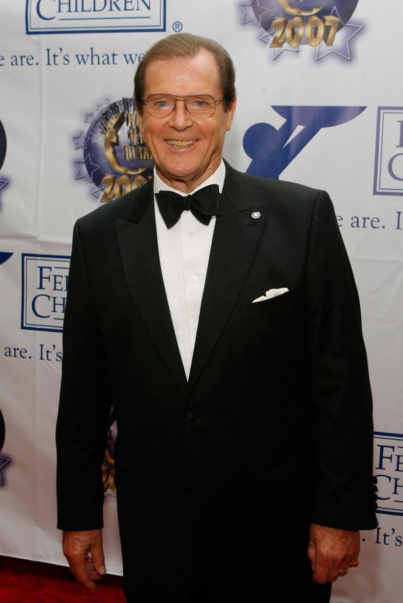 Roger Moore at the 2007 World Magic Awards.