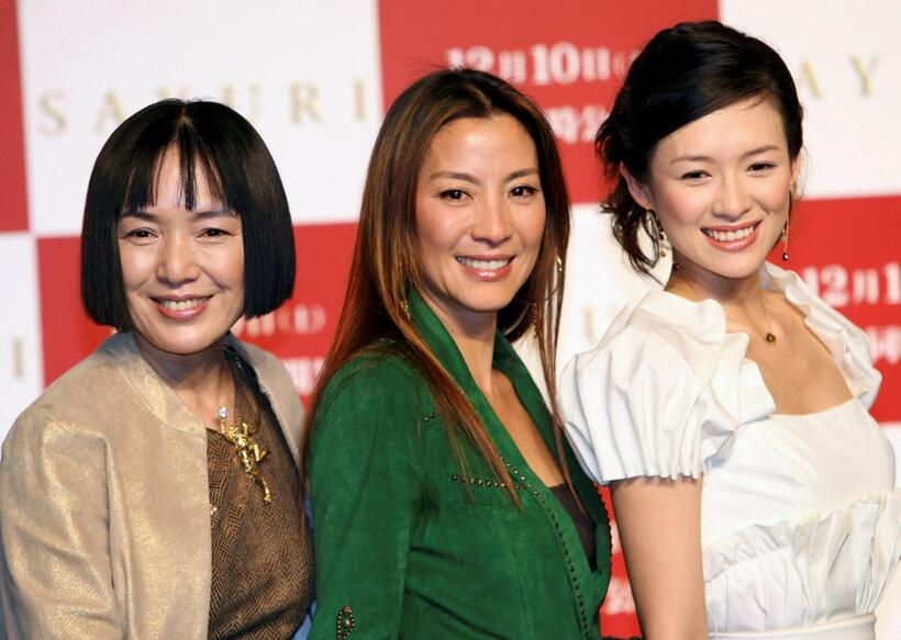 Kaori Momoi, Michelle Yeoh and Ziyi Zhang at the press conference to promote "Sayuri."