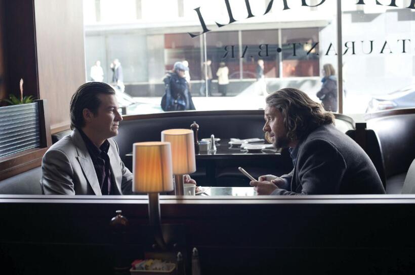 Jason Bateman as Dominic Foy and Russell Crowe as Cal McAffrey in "State of Play."
