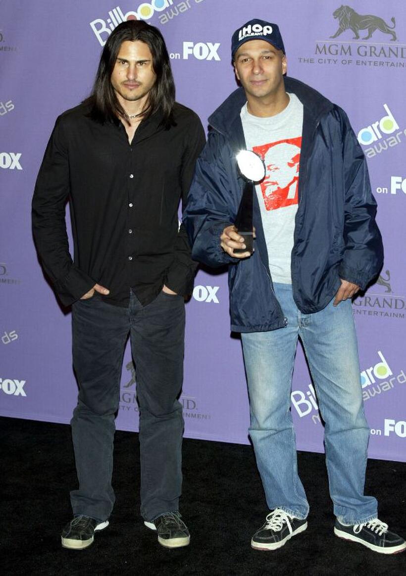 Brad Wilk and Tom Morello at the 2003 Billboard Music Awards.