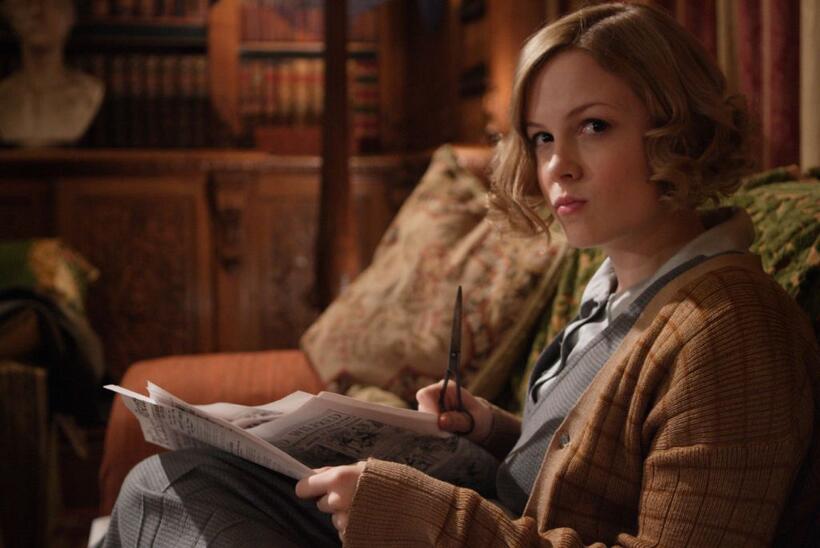 Kimberley Nixon as Hilda in "Easy Virtue."