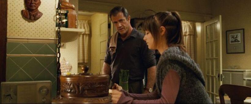 Mel Gibson as Thomas Craven and Bojana Novakovic as Emma Craven in "Edge of Darkness."
