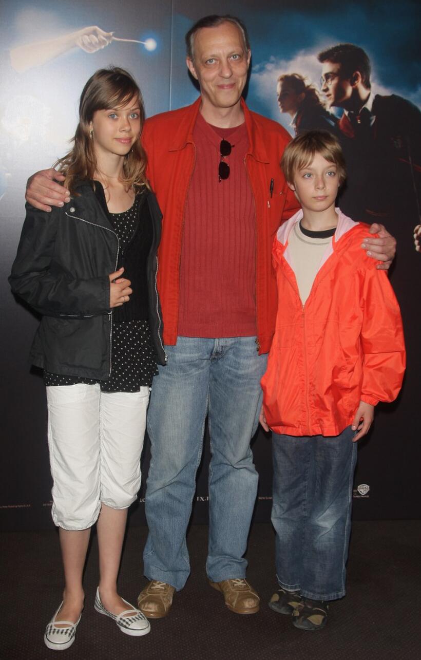 Aghata Novembre, Tom Novembre and Oscar Novembre at the premiere of "Harry Potter and the order of the phoenix."