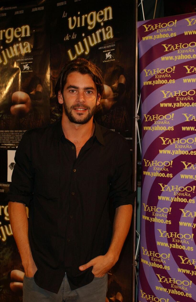 Eduardo Noriega at the premiere of "La Virgen de la Lujria."