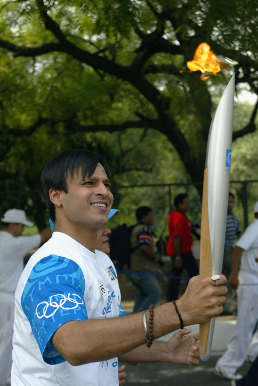 Vivek Oberoi at the Athens 2004 Olympic Torch Relay.