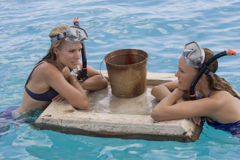 Malin Akerman as Ronnie and Kristen Bell as Cynthia in "Couples Retreat."