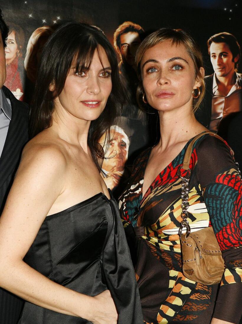 Emmanuelle Beart and Geraldine Pailhas at the premiere of "Le Heros de la Famille".