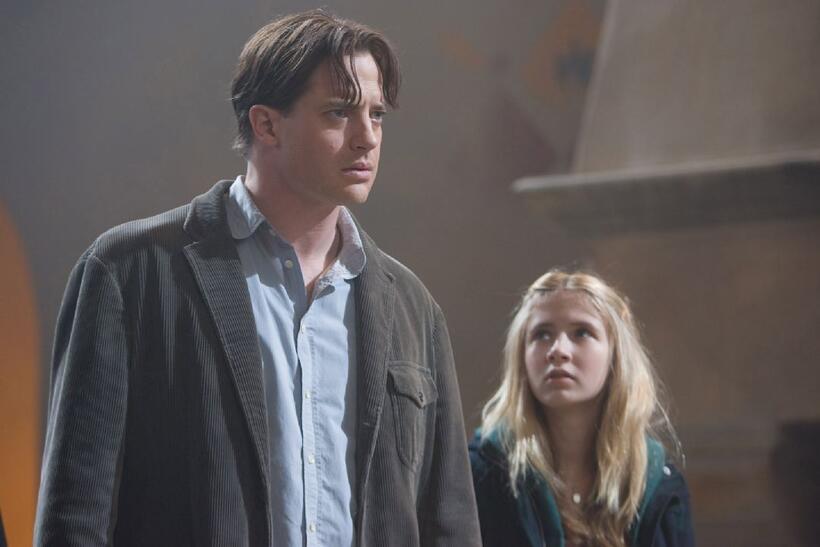 Brendan Fraser as Mo and Eliza Hope Bennett as Meggie in "Inkheart."
