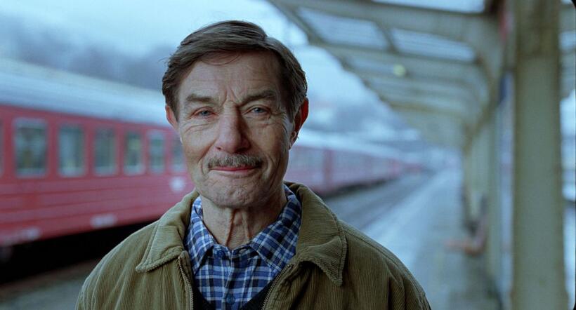 Bard Owe as Odd Horten in "O'Horten."