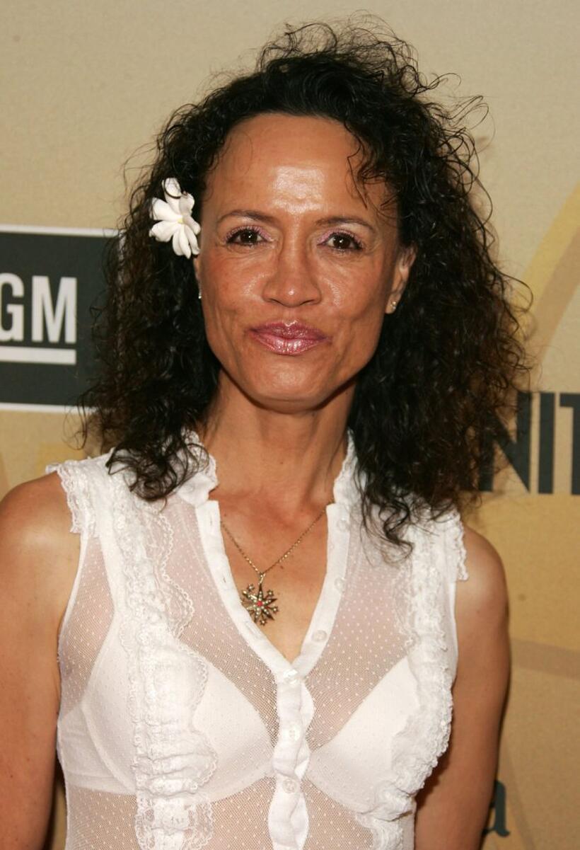 Rena Owen at the Women in Film presentation of the 2006 Crystal and Lucy Awards.