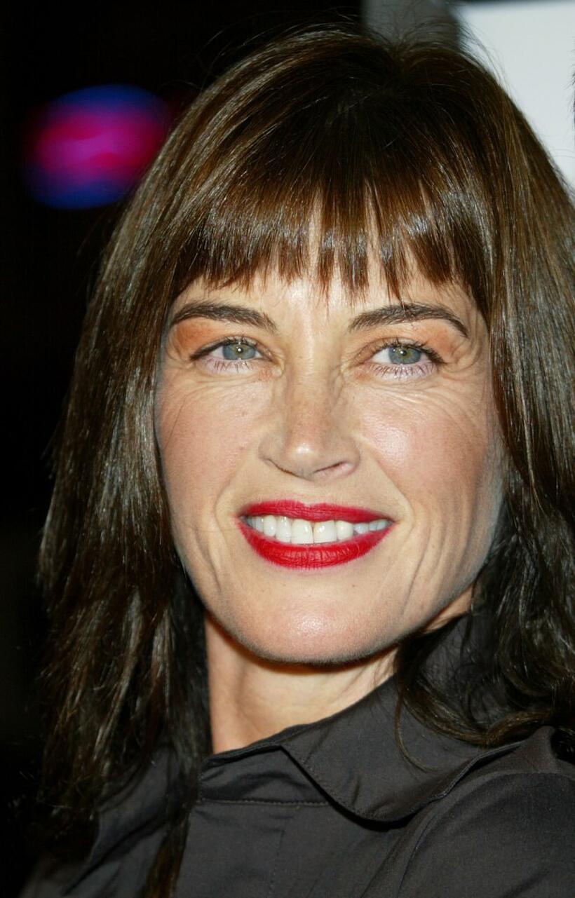 Amanda Pays at the premiere of "Kiss Kiss Bang Bang."