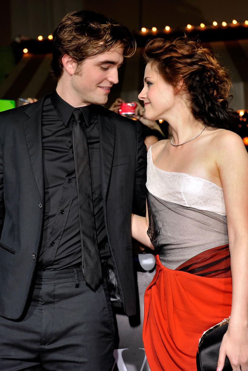 Robert Pattinson and Kristen Stewart at the L.A. premiere of "Twilight."