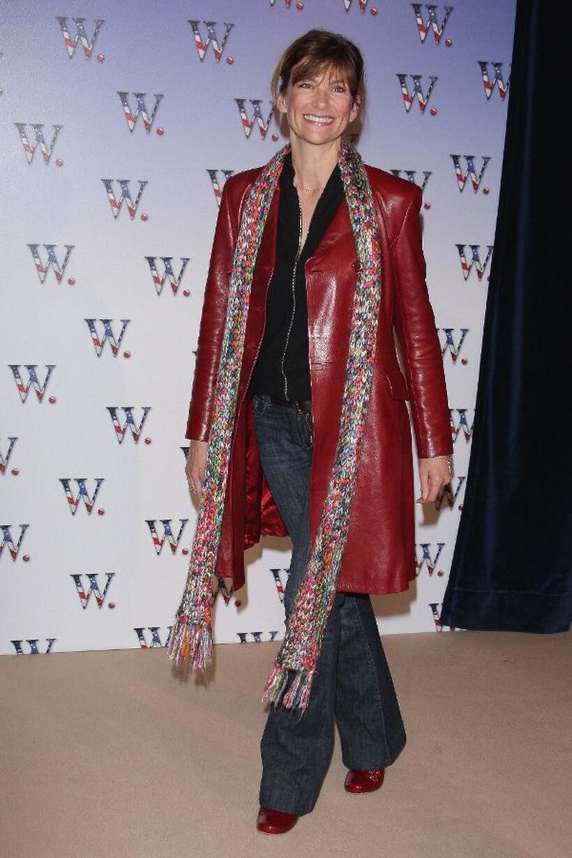 Florence Pernel at the premiere of "W."