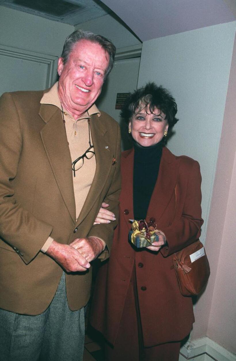 Suzanne Pleshette and Tom Poston at the Cabaret opening of Neile Adams.