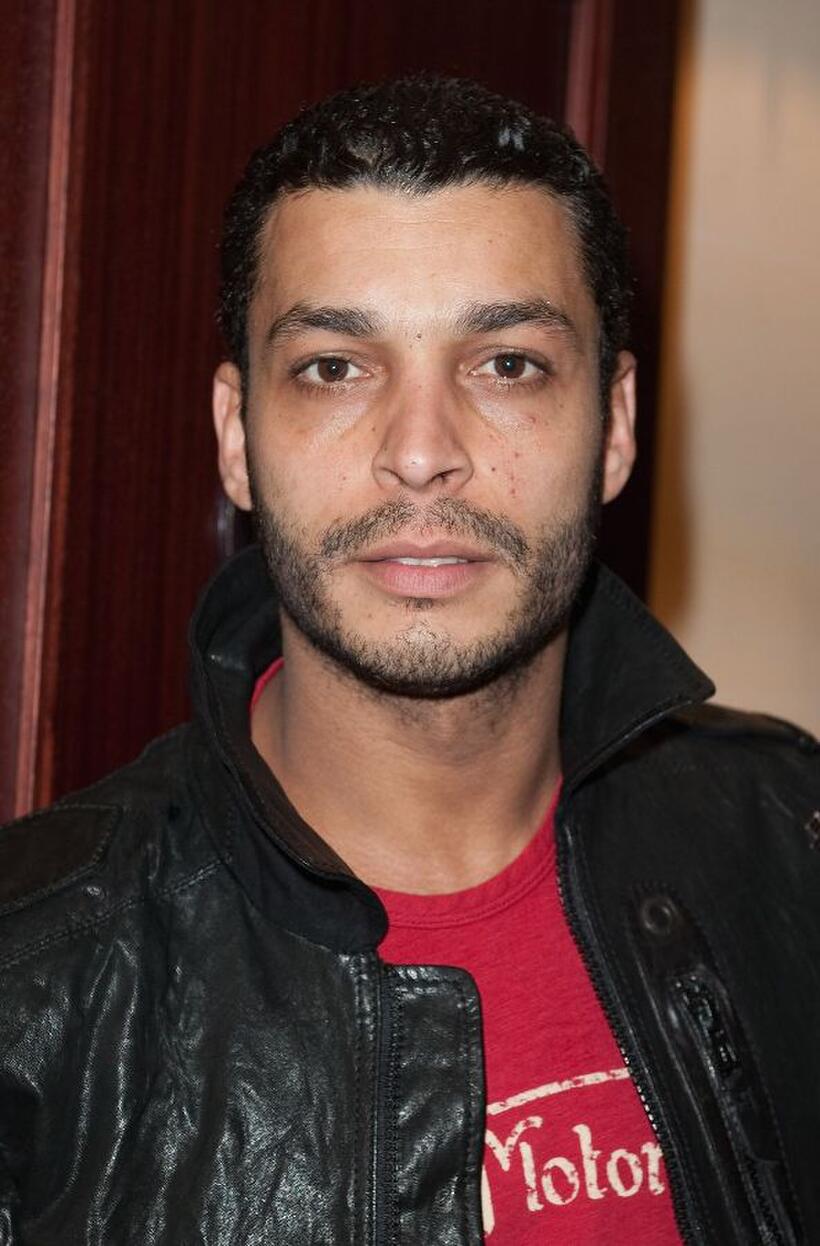 Adel Bencherif at the "Espace Glamour Chic" Cesars Gift Lounge.