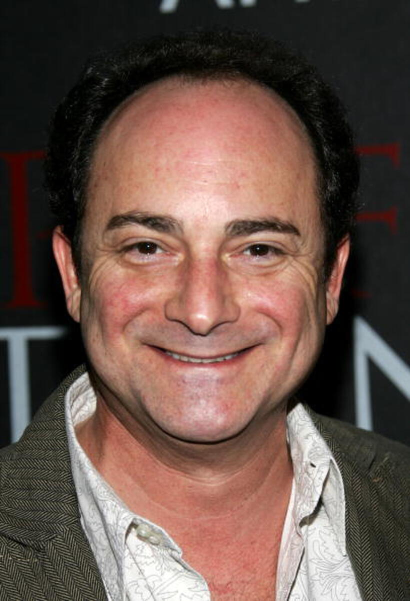 Kevin Pollack at the premiere of "Perfect Stranger".