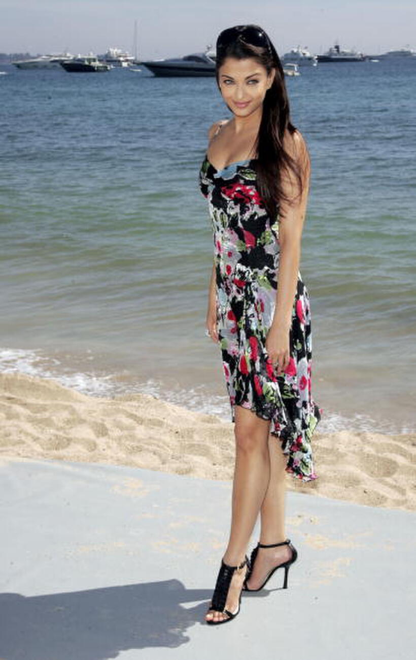 Aishwarya Rai at a photocall for "Provoked" during the 59th International Cannes Film Festival.
