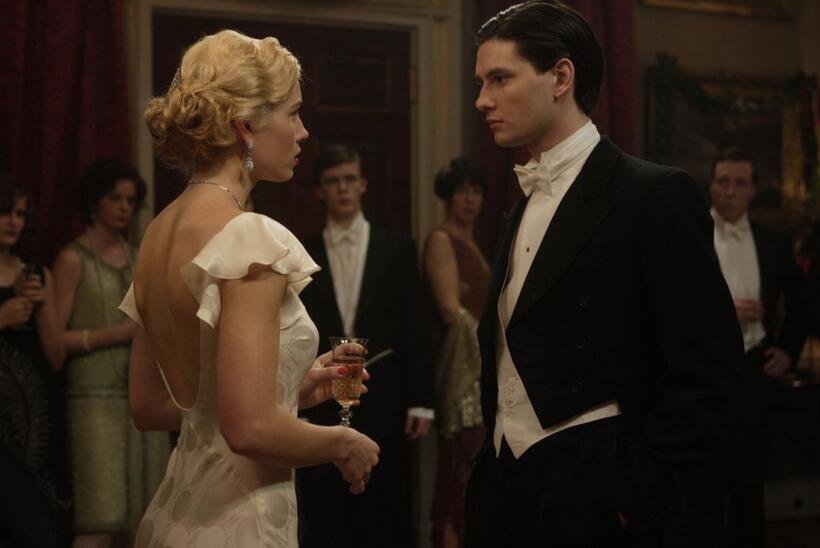 Jessica Biel as Larita and Ben Barnes as John in "Easy Virtue."
