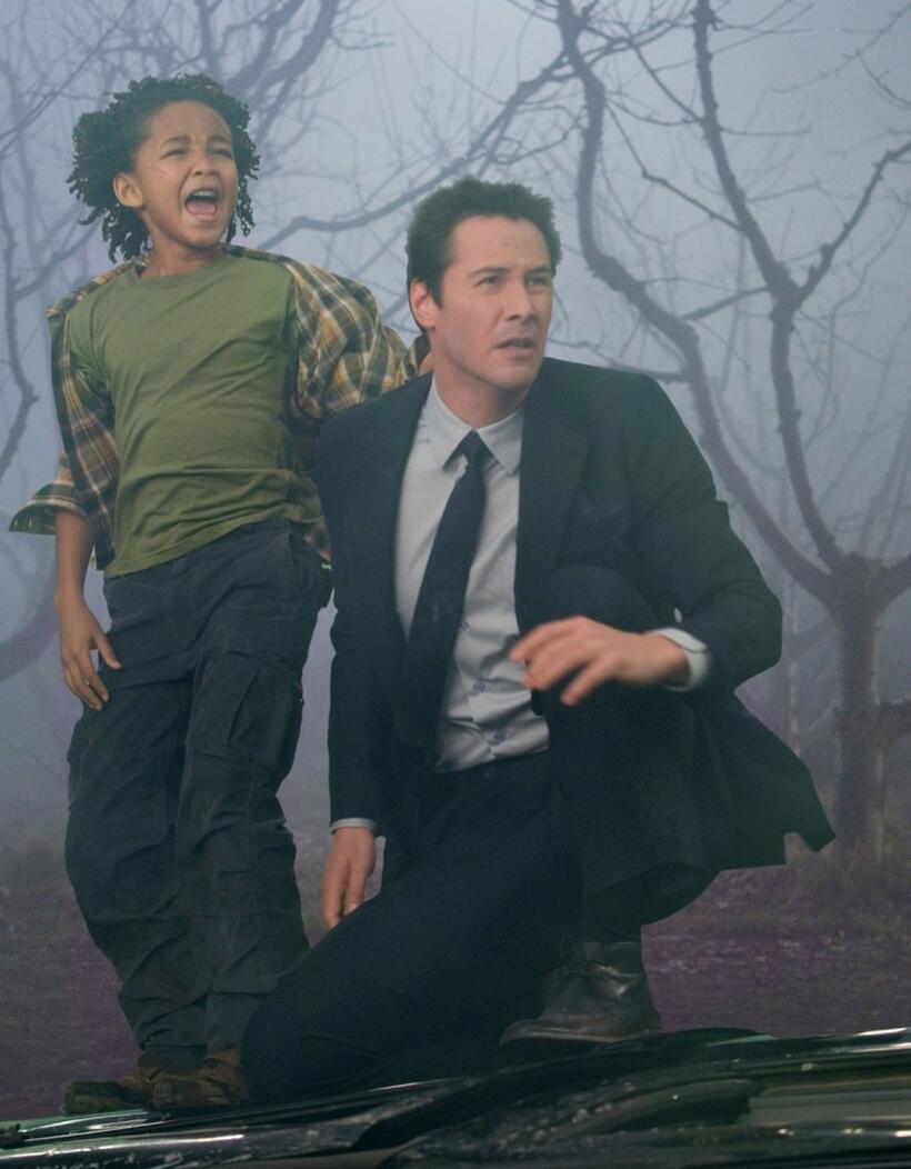 Jaden Smith as Jacob Benson and Keanu Reeves as Klaatu in "The Day the Earth Stood Still."