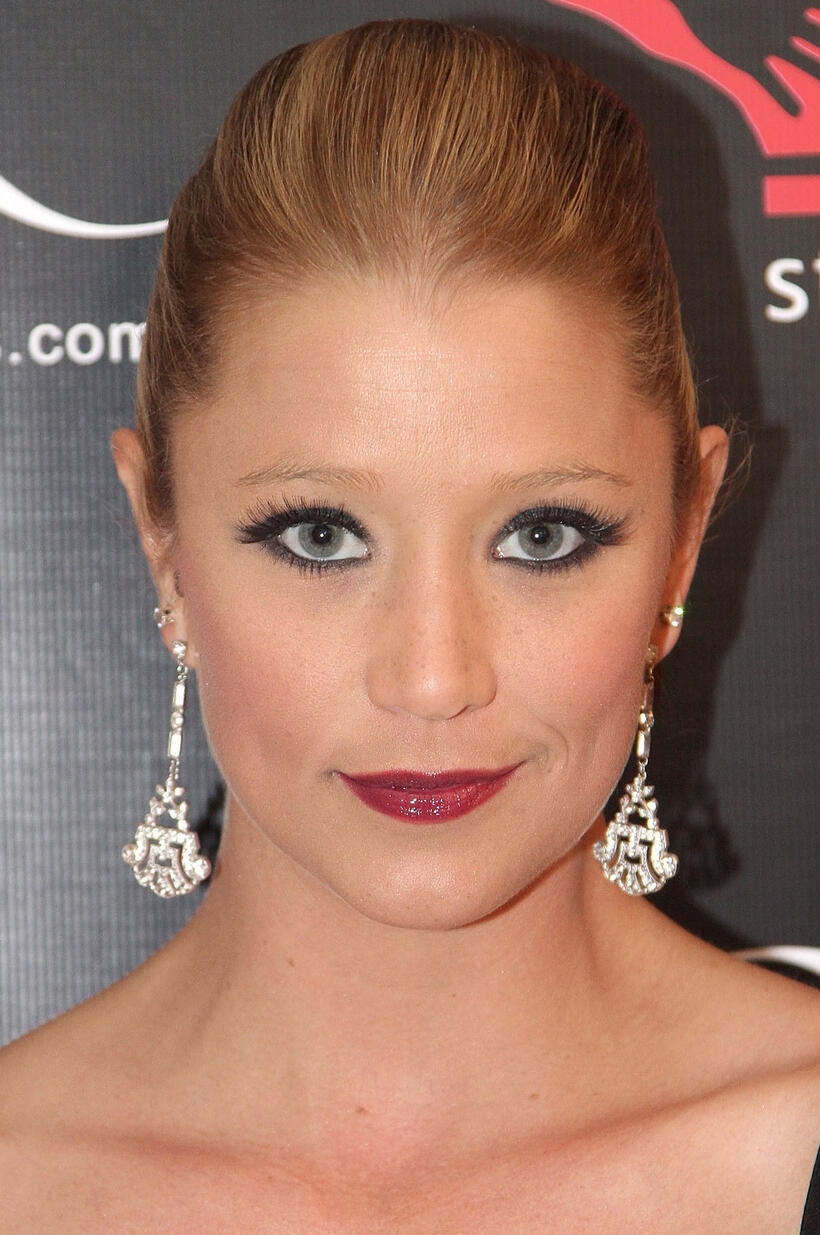 Kristen Renton at the GBK 2015 Pre-Oscar Awards luxury gift lounge in Los Angeles.