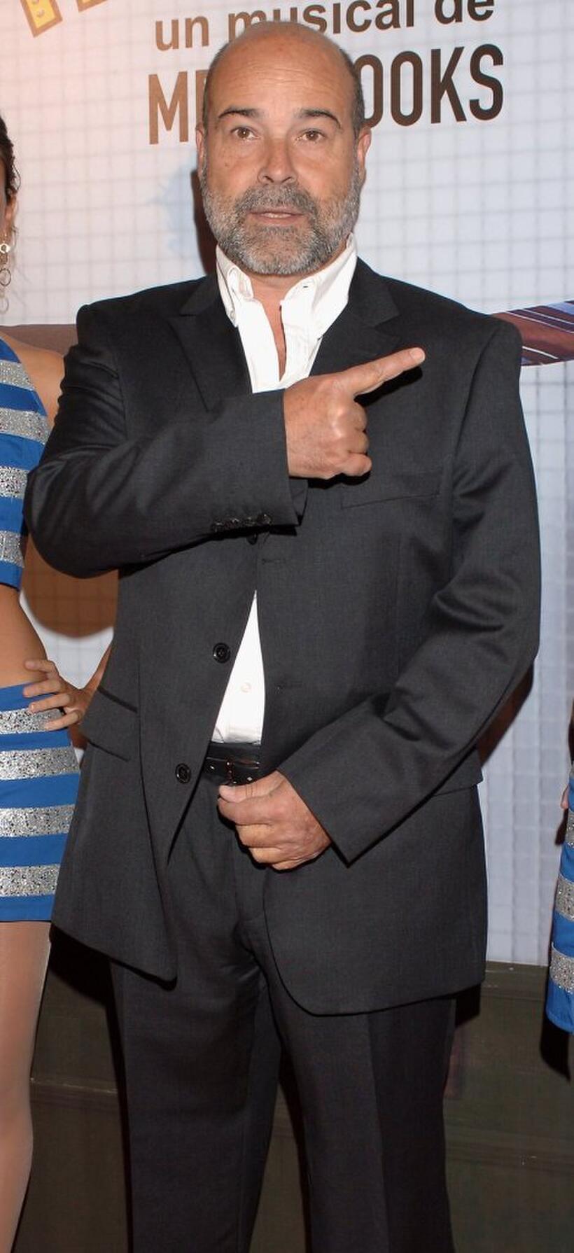 Antonio Resines at the premiere of "The Producers."