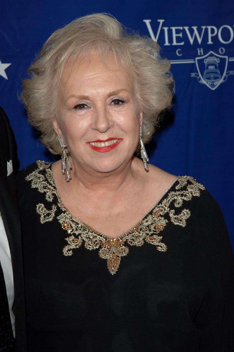 Doris Roberts at the gala fundraiser for the Viewpoint School.
