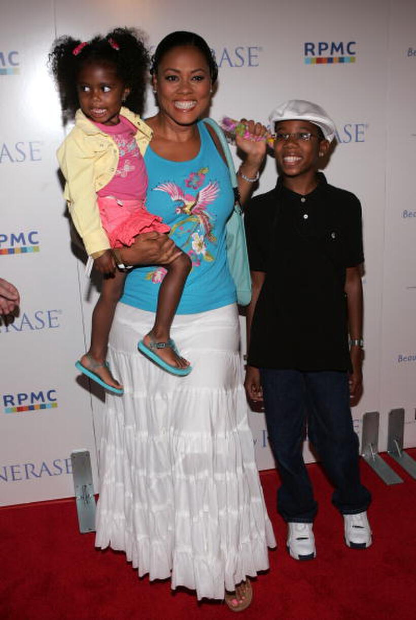 Lela Rochon and her Family at the EB Medical Research Foundation fundraiser hosted by Courteney Cox Arquette sponsored by Kinerase.