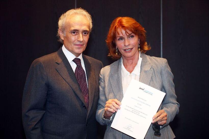 Jose Carreras and Senta Berger at the announcement ceremony for his Leukaemia Foundation.