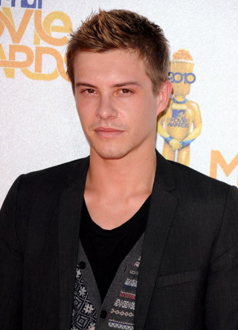 Xavier Samuel at the 2010 MTV Movie Awards.