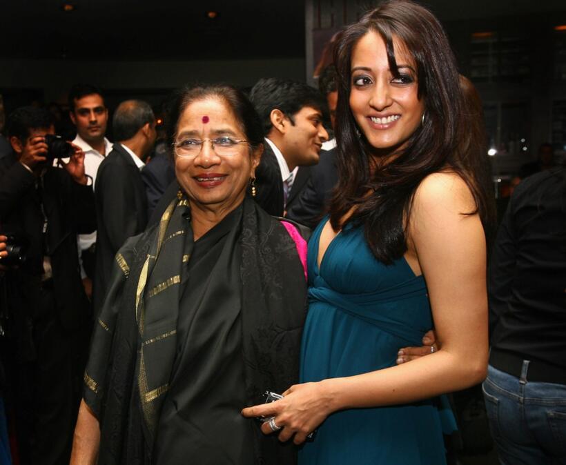 Uma Da Cunha and Raima Sen at the party for "Aids Jaago" during the 4th Dubai International Film Festival.