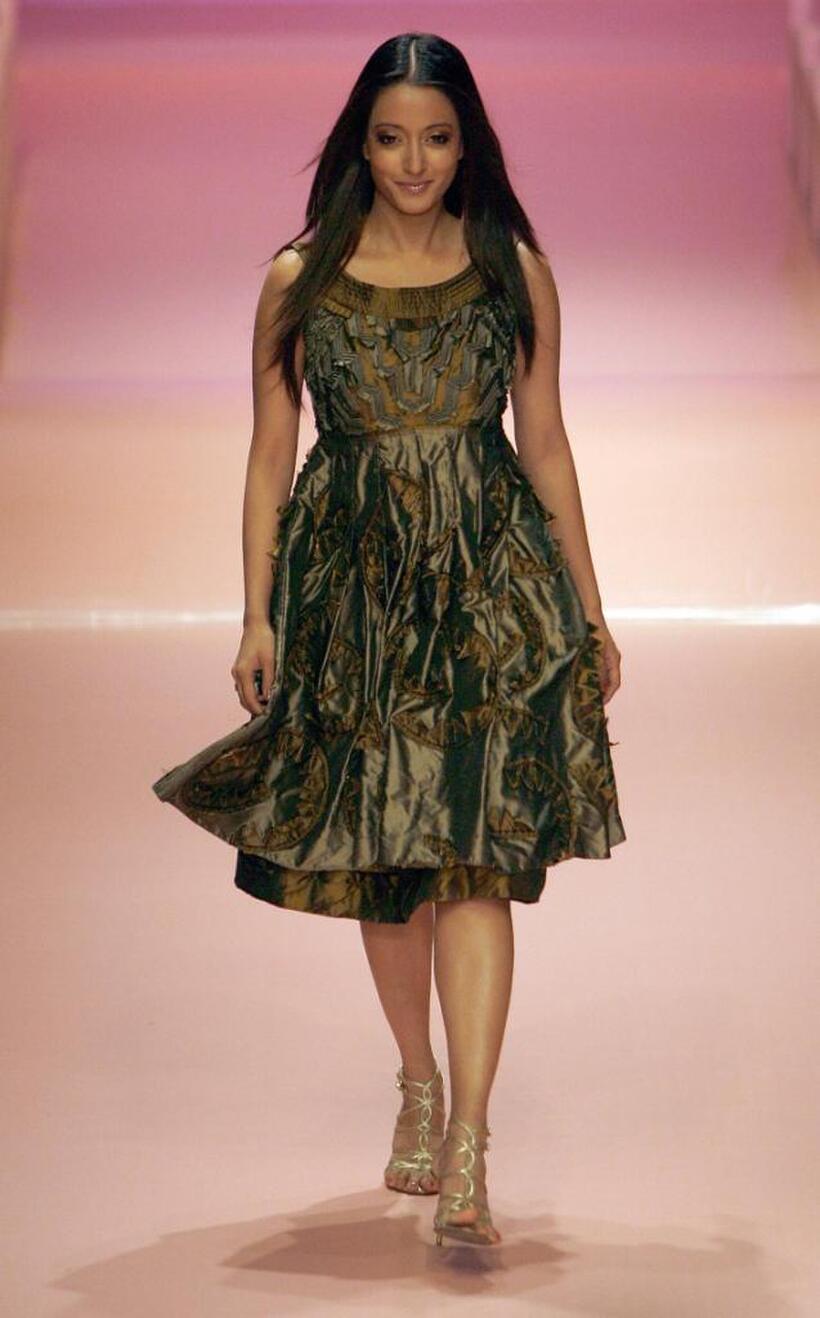 Raima Sen at the grand finale of Lakme Fashion Week.
