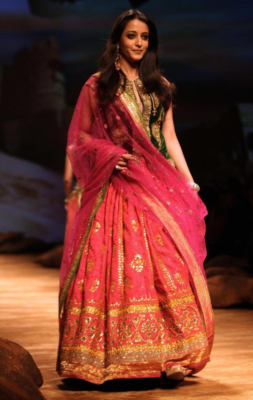 Raima Sen at the inaugural show of HDIL India Couture Week.