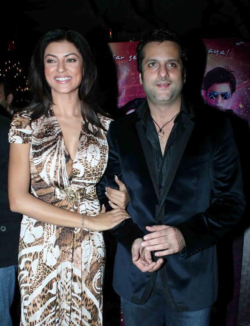 Sushmita Sen and Fardeen Khan at the music launch of "Dulha Mil Gaya."