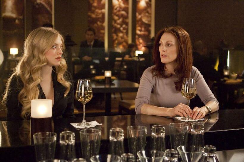 Amanda Seyfried as Chloe and Julianne Moore as Catherine Stewart in "Chloe."